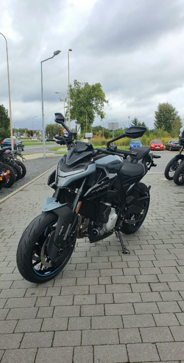 cf-moto